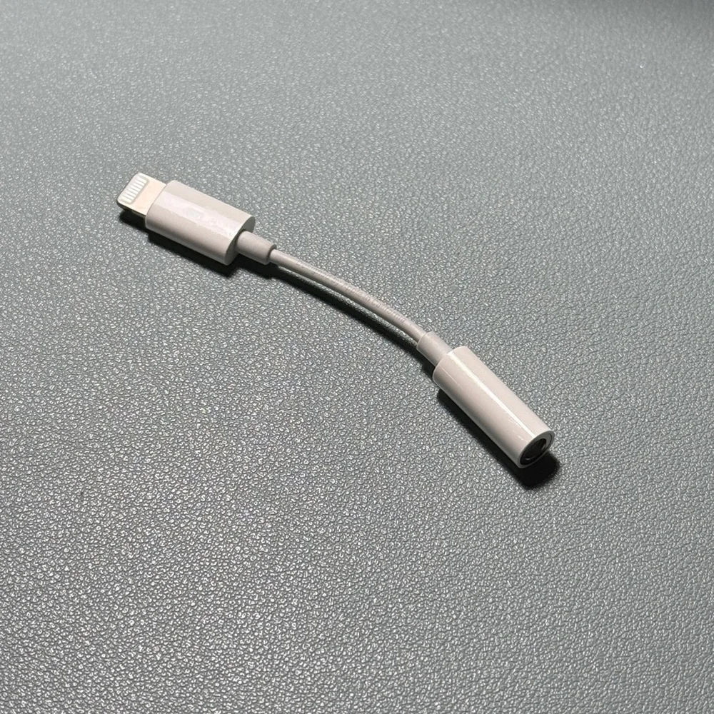 Apple Lightning-to-3.5mm Headphone Adapter